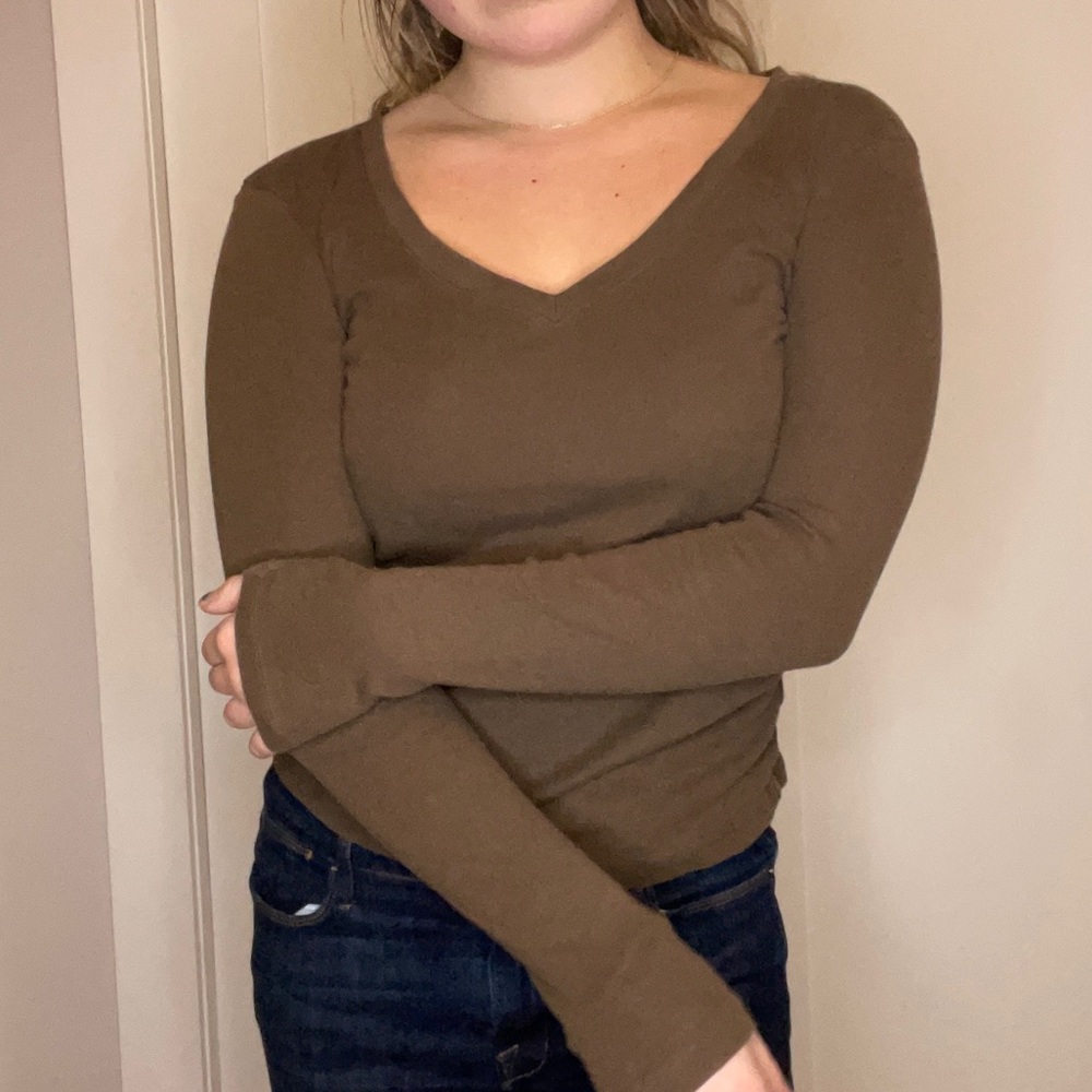 Brown V-Neck Long-Sleeve Top